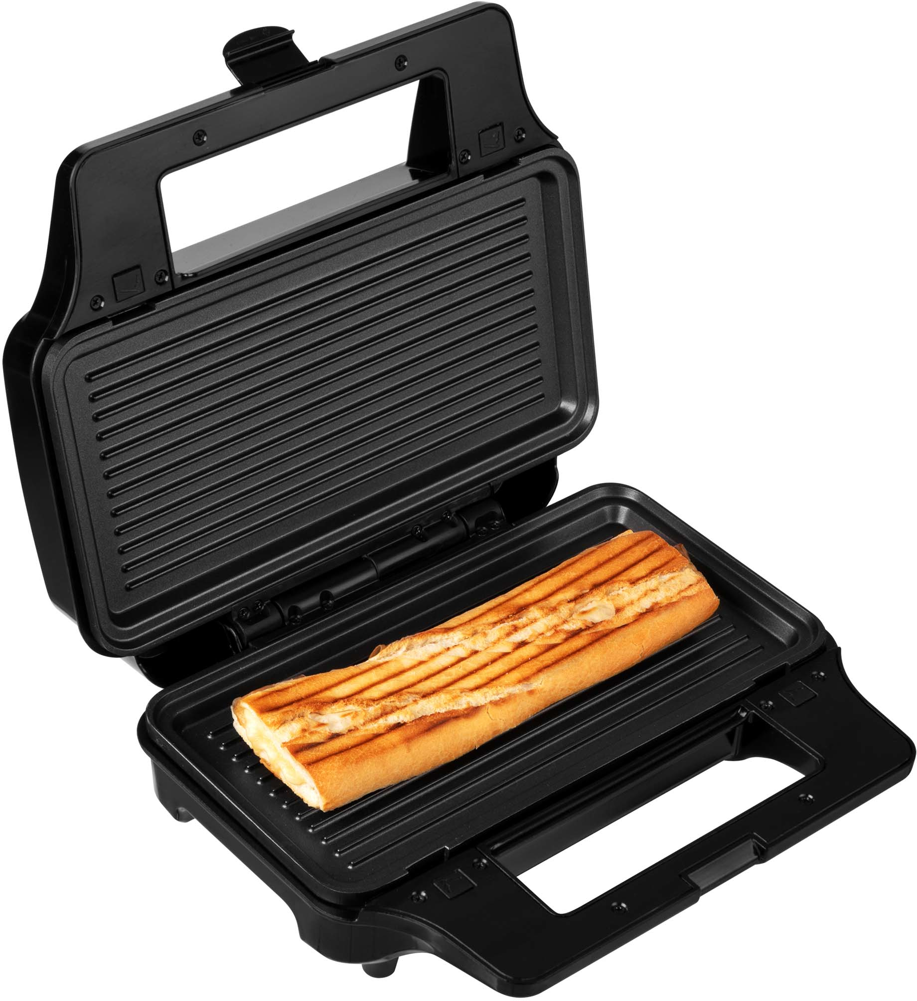 Egy fekete panini préselt szendviccsel belül, nyitva. Fehér felületen van.
