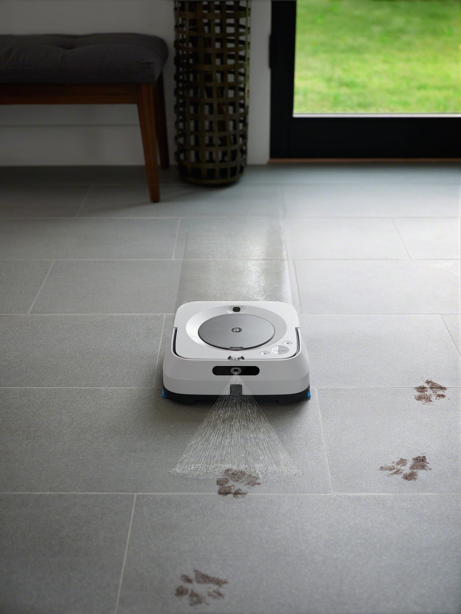 IROBOT BRAAVA M6138 Wischroboter (Weiß, Laufzeit: 90 Min.)