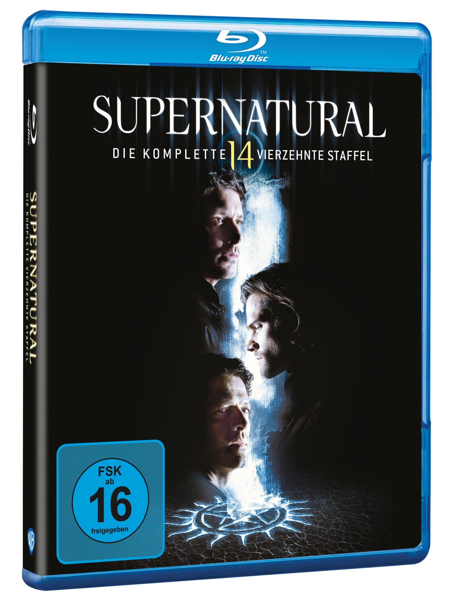 Blu-ray-Disc-Hülle für die Fernsehserie Supernatural. Das Cover zeigt drei Schauspieler und den Titel der Serie.