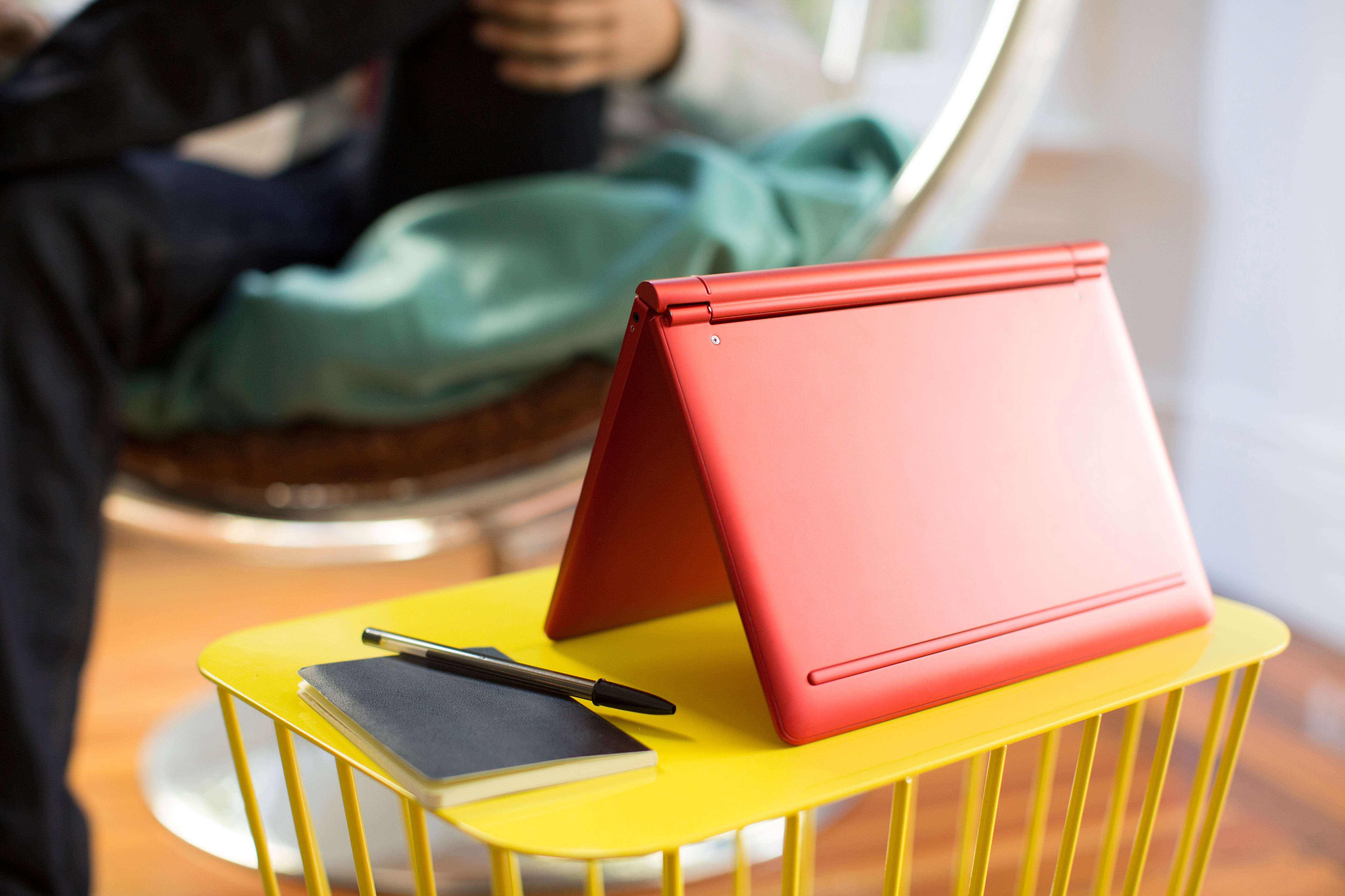 HP Pavilion x2 10-n131ng - 10,1 Zoll - Intel® Atom® Z8300 - 2 GB - 32 GB - Intel® HD Graphics - Windows 10 Home (64 Bit)