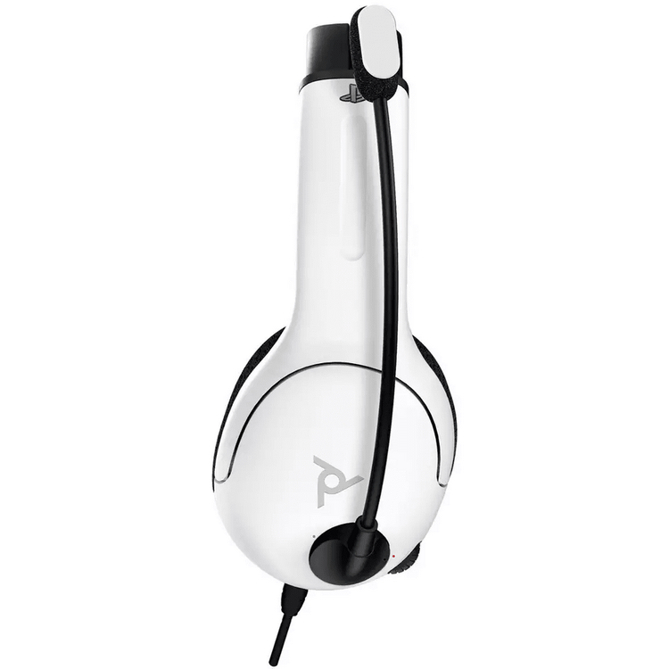 Auriculares gaming blancos con detalles negros. Micrófono y cable negros conectados.
