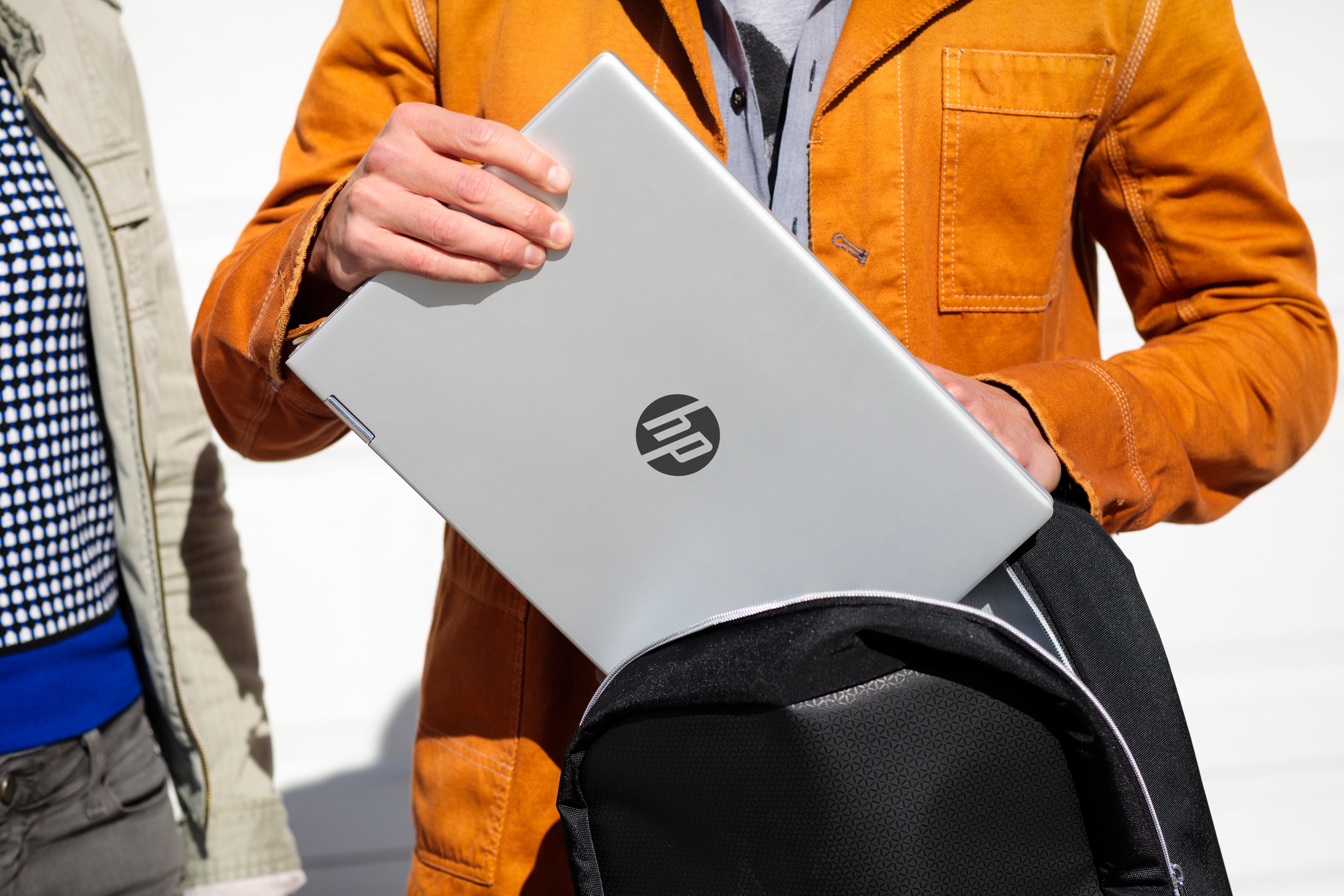 Convertible 2 en 1 - HP Pavilion x360 14-cd0009ns, 14" FHD, Pant. Tàctil, Intel® Core™ i5-8250U, 8GB, 256 GB, W10, Plata