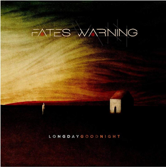 Pochette d'album. Une silhouette dans un champ au coucher du soleil avec une petite maison, titre 'Fates Warning'.