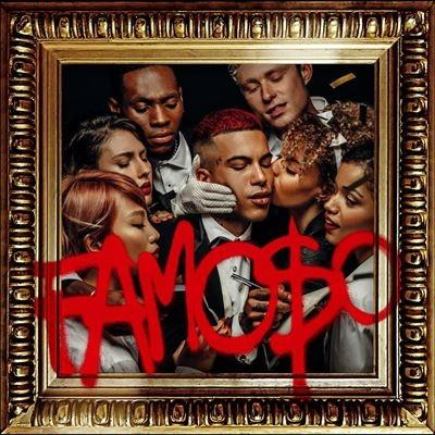 Albumhoes met veel mensen rondom een man met rood haar; het woord FAMOUS staat er overheen.