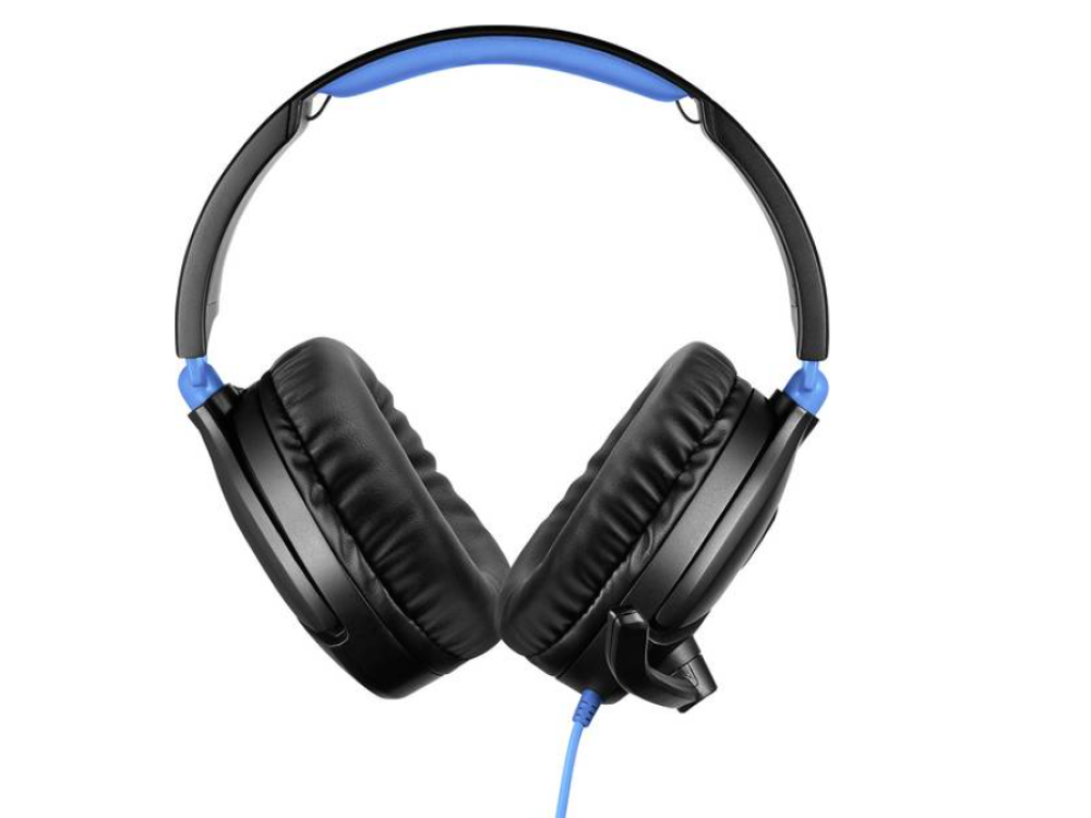 Auriculares negros con detalles azules en la diadema, sobre un fondo blanco.