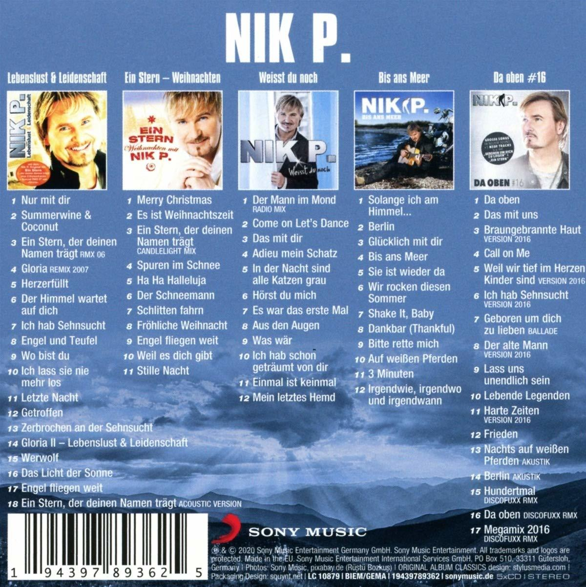 Albumcover mit Text, Bildern und Titelliste. Enthält mehrere Porträts eines Mannes. Weißer Hintergrund.