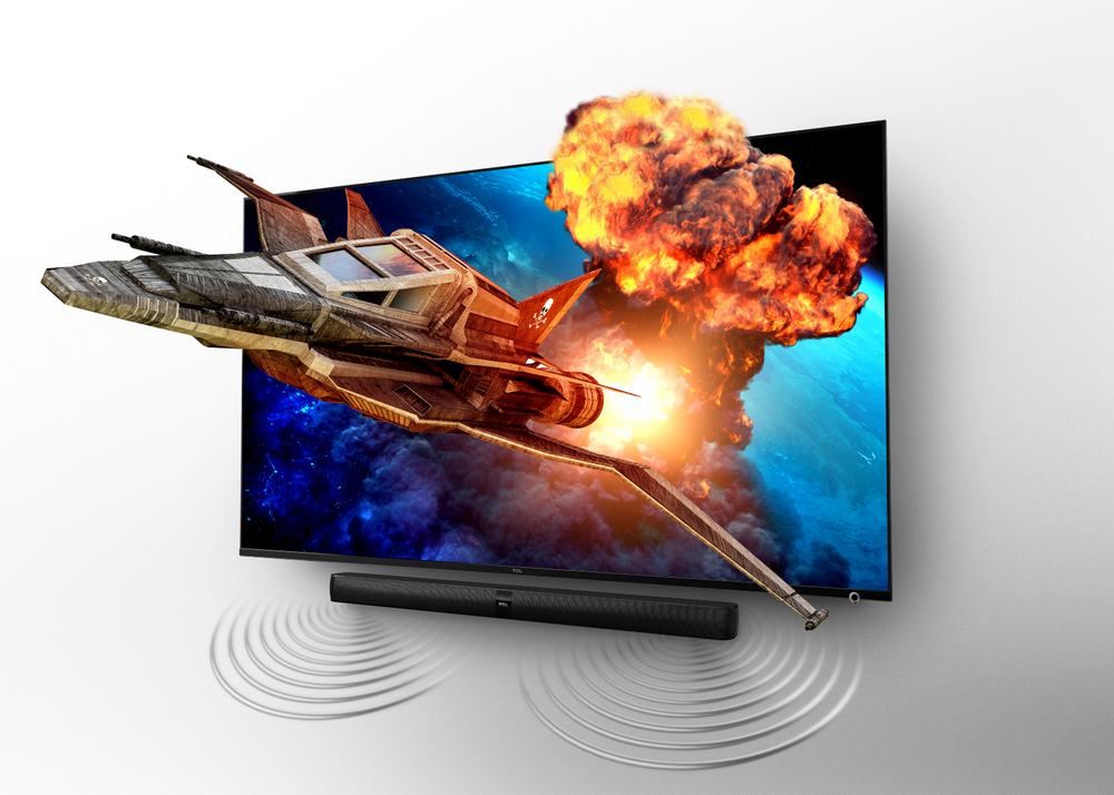 Pantalla de TV con nave espacial y explosión, barra de sonido debajo.
