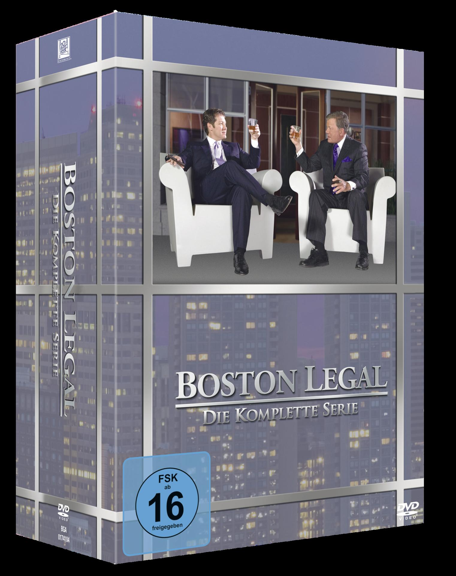 DVD-Box-Set, 'BOSTON LEGAL'. Zwei Männer in Anzügen stoßen mit Getränken an. Hintergrund: Stadtlandschaft.