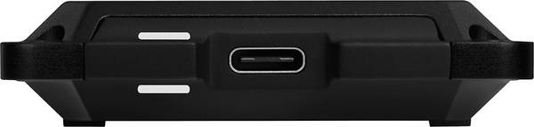 Un dispositivo negro con puerto USB-C y rayas blancas.