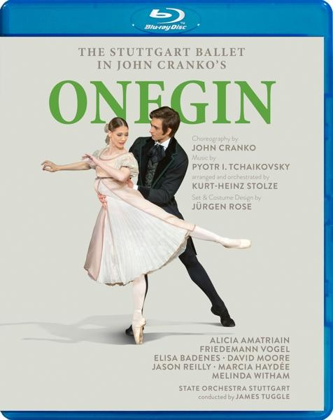 Blu-ray-Cover von 'Onegin'. Ballerinas tanzen, Mann im Anzug.