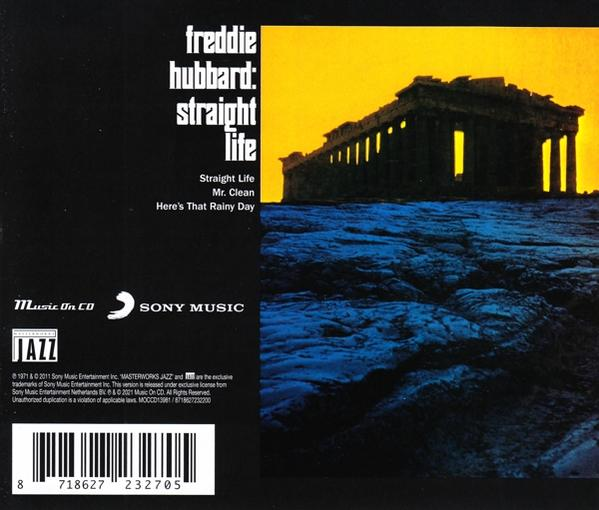 Pochette de CD avec une silhouette d'un bâtiment.