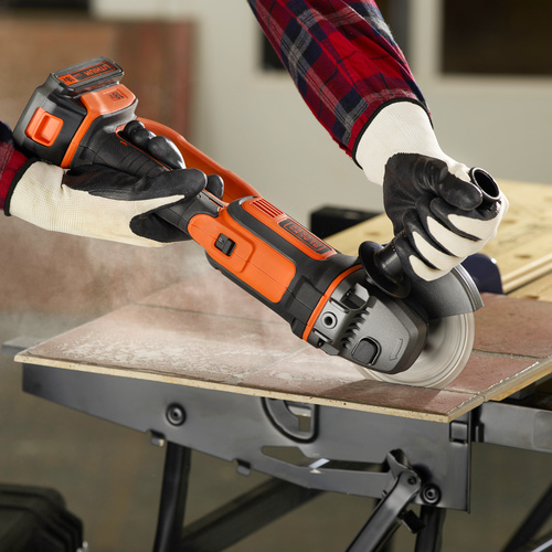 BLACK & DECKER Akku Winkelschleifer 18 V BCG720N-XJ (Ohne Akku & Ladegerät)