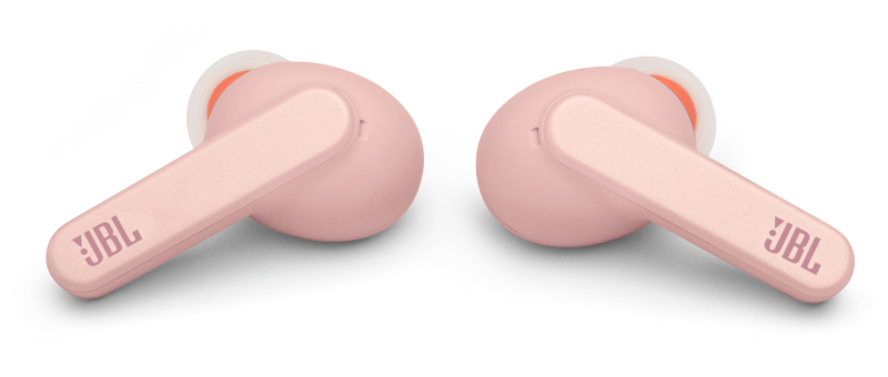 Zwei rosa kabellose Ohrhörer mit dem JBL-Logo, isoliert auf weißem Hintergrund.