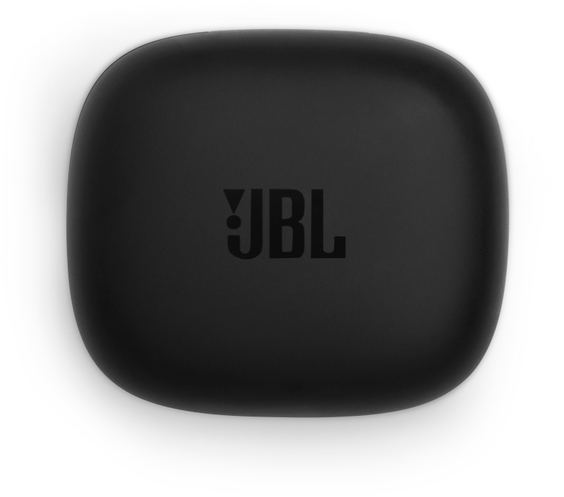 Schwarzes JBL kabelloses Ohrhörer-Etui. Das JBL-Logo befindet sich in der Mitte. Weißer Hintergrund.