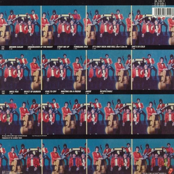 De albumhoes van The Rolling Stones met tracklist, bandfoto's, rode en bruine kleuren.