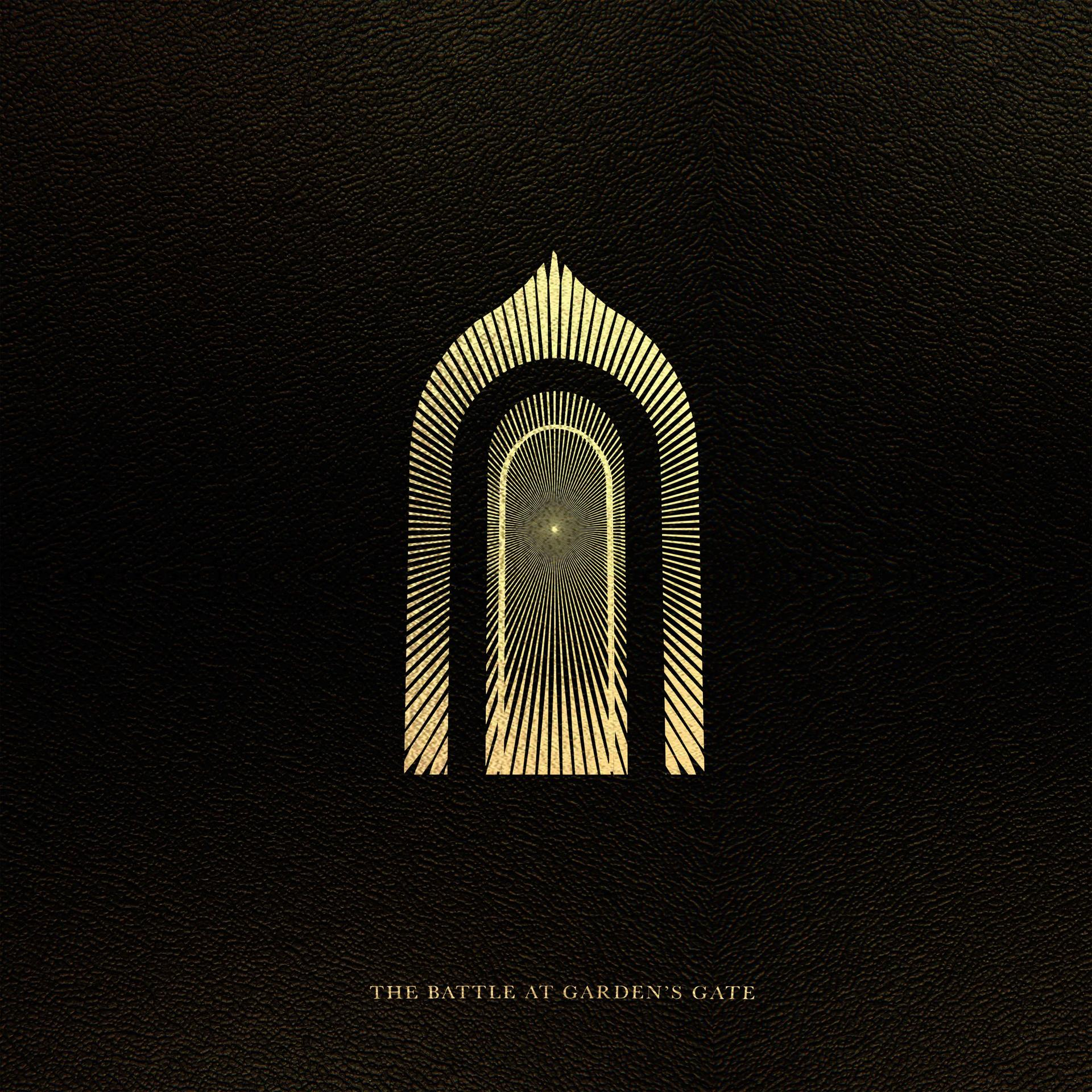 Albumcover mit einem goldenen Torbogen-Design auf schwarzem Hintergrund. Titel: The Battle At Garden's Gate.