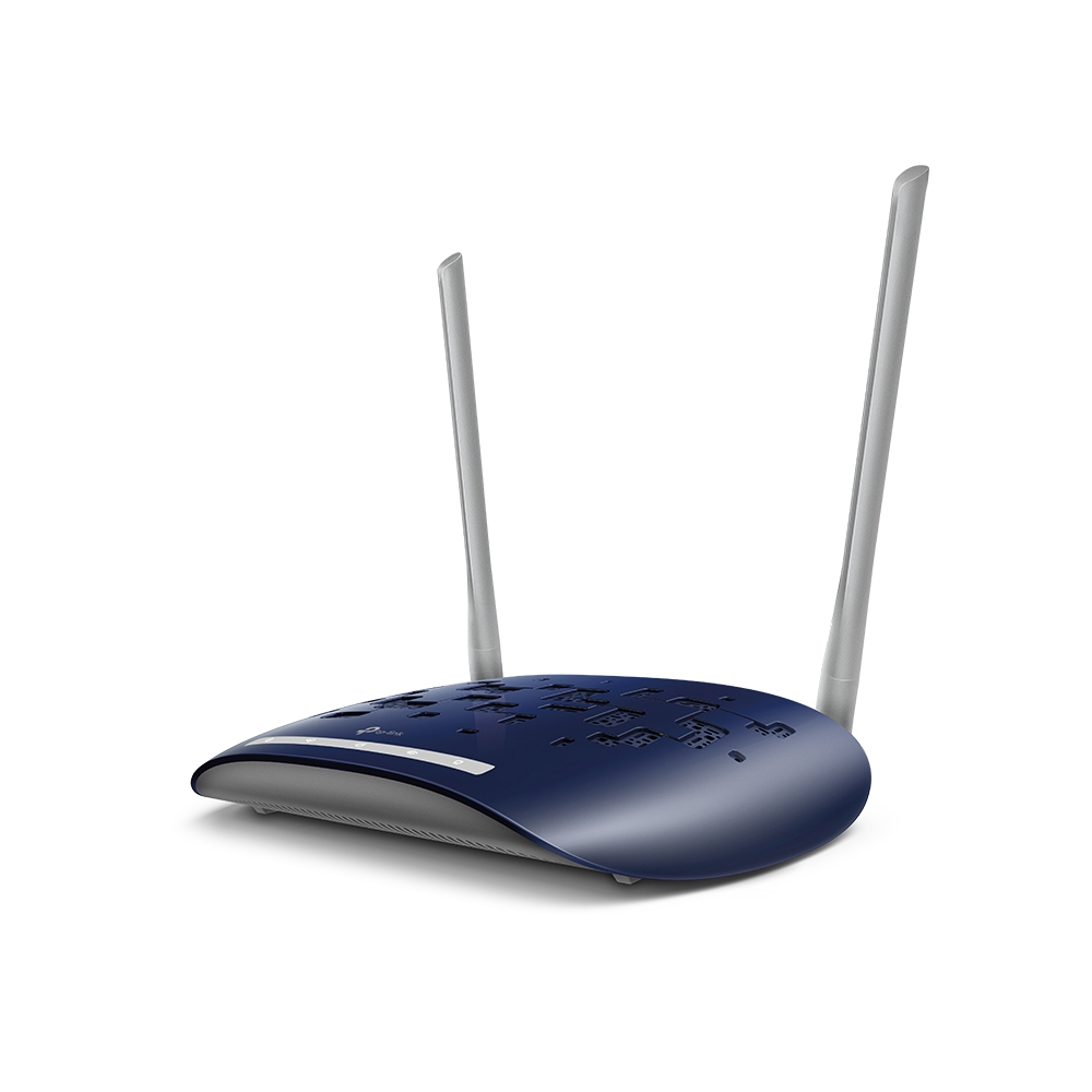 Kablosuz internet bağlantısı için iki antenli mavi ve beyaz yönlendirici.