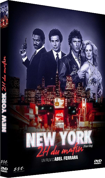 Couverture DVD. Quatre personnes devant une ligne d'horizon urbaine. Titre : New York 2h du matin.