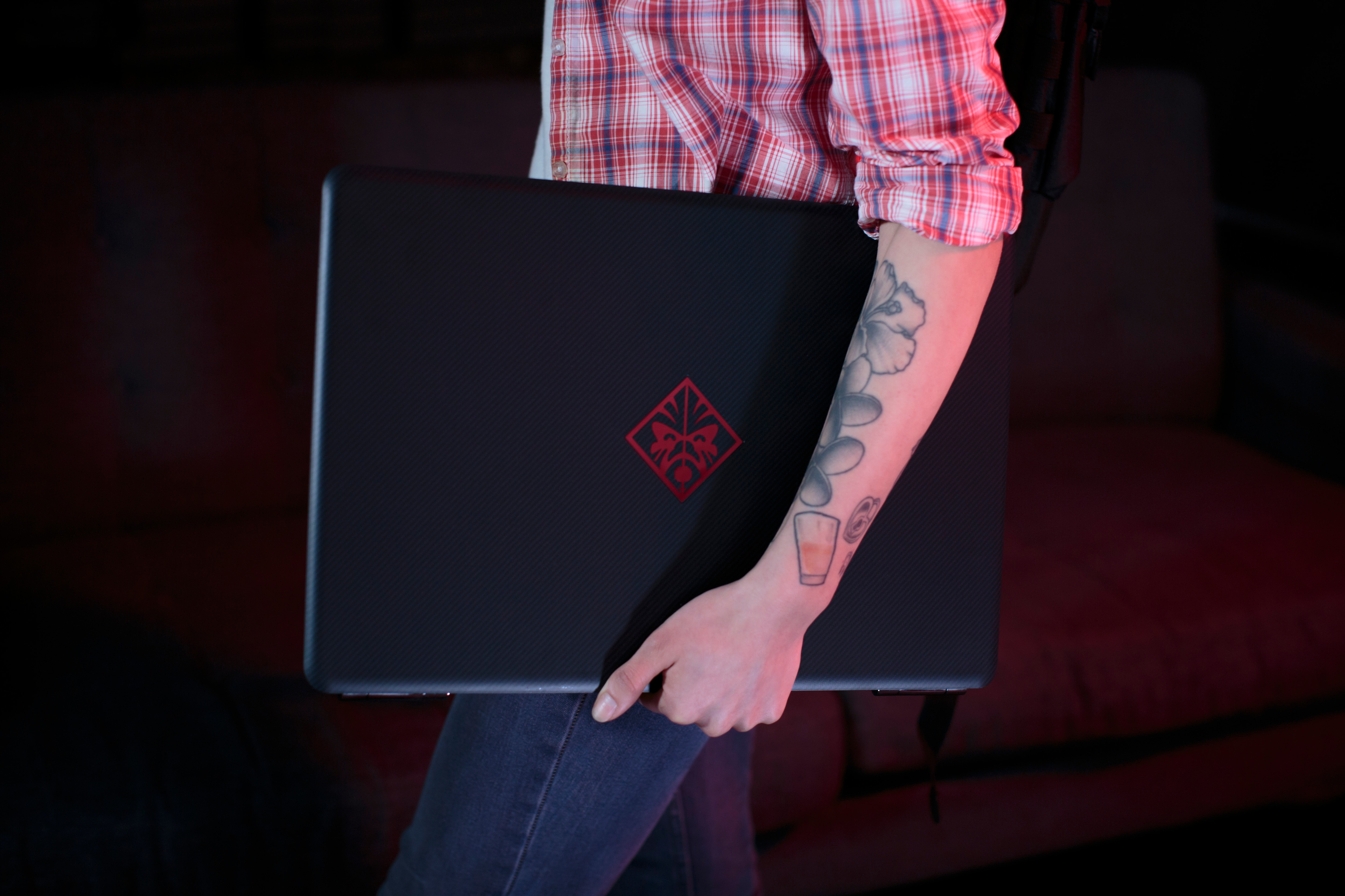 HP Gaming Notebook Omen 17-w184ng (Z5G25EA#ABD) - (Ausstellungsstück) Gaming-Notebook, 17,3 Zoll, Full-HD, Intel® Core™ i7-6700HQ Prozessor
(6M Cache, bis zu 3.50 GHz), 8 GB, 1000 GB HDD + 256 GB SSD