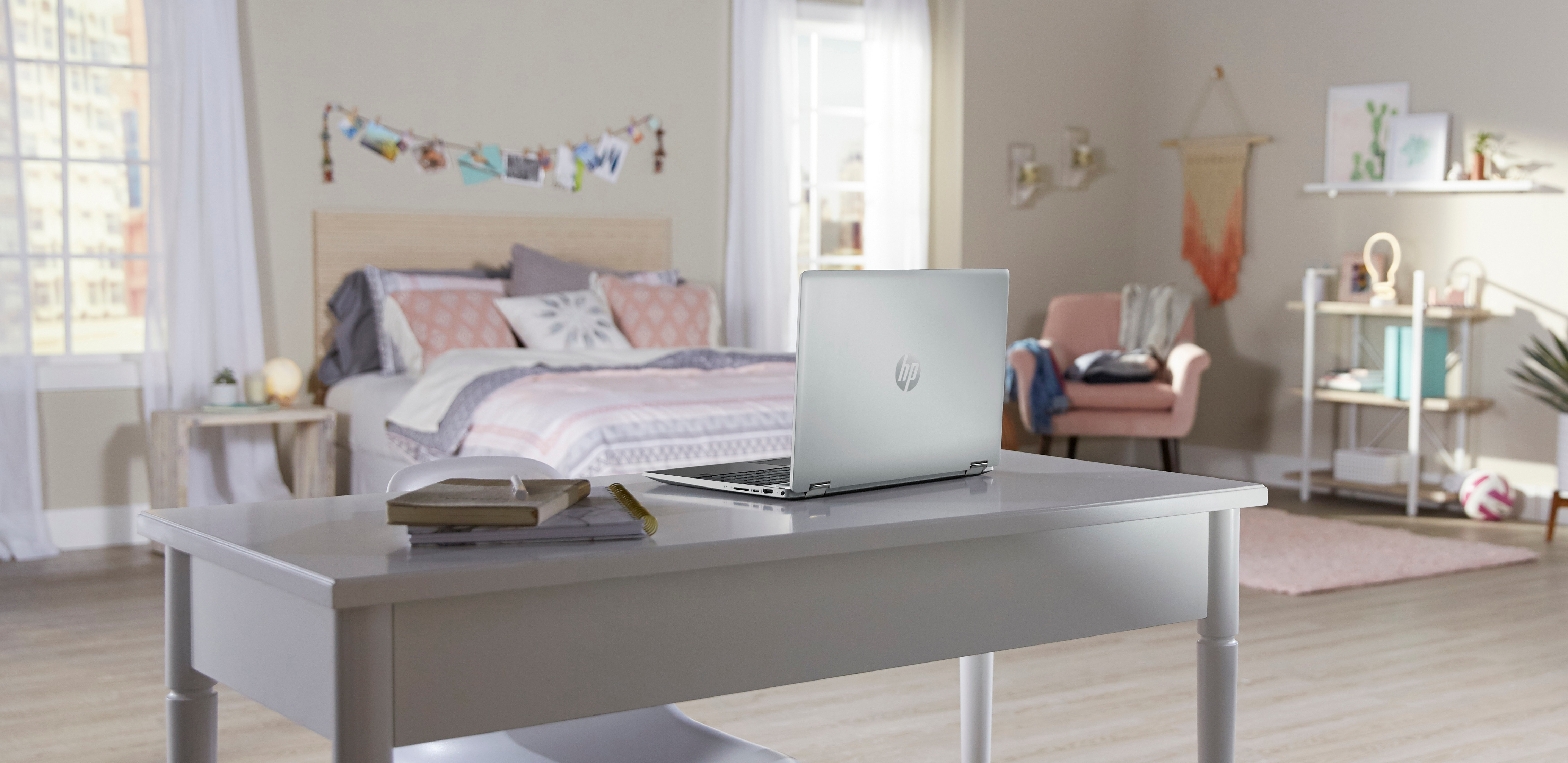HP Pavilion x360 15-dq1794nz - Convertible 2 in 1 Laptop (15.6 ", 512 GB SSD, Silber)