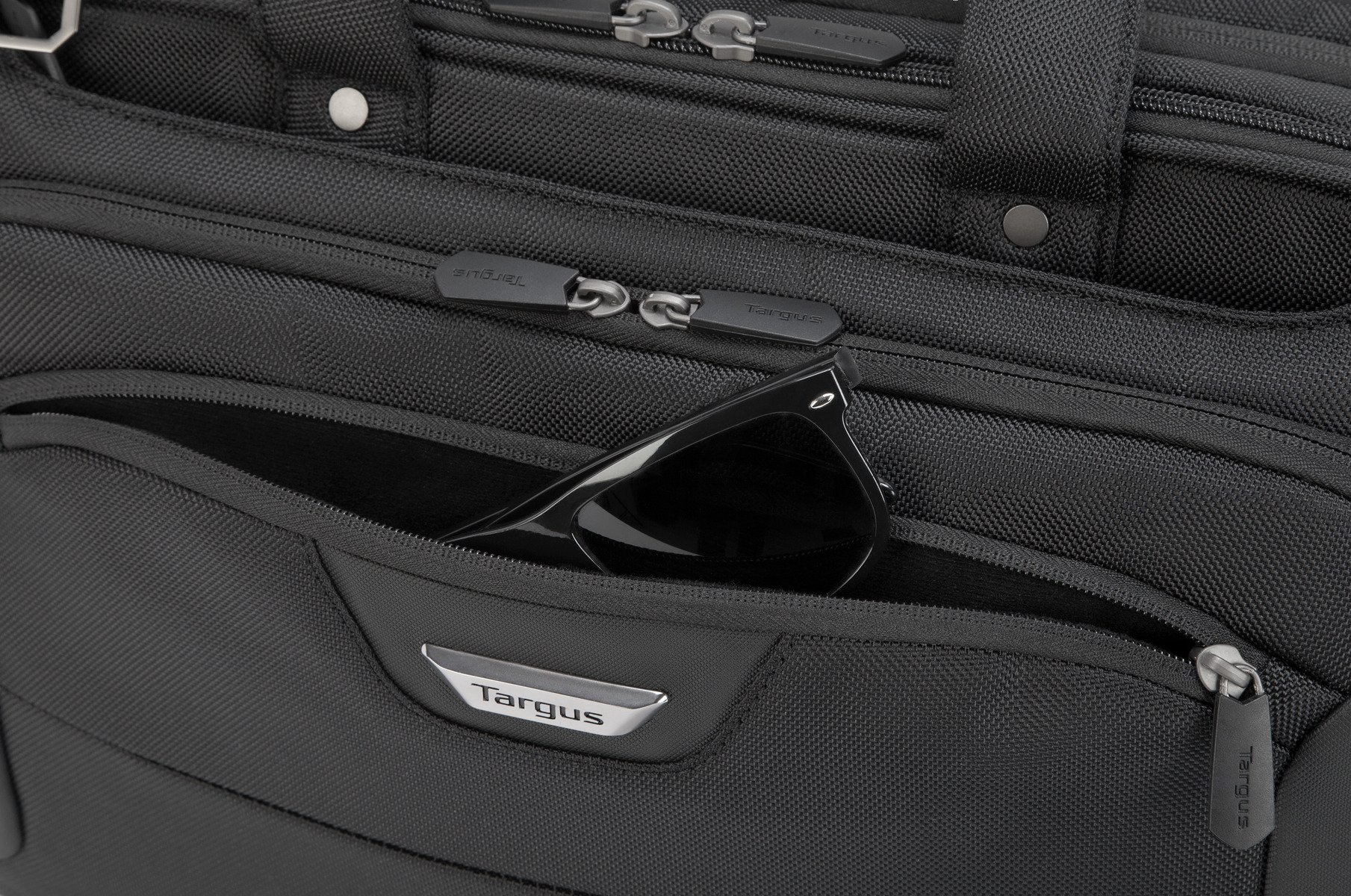 TARGUS Corporate Traveler Notebooktasche Aktentasche für Universal Strapazierfähiges ballistisches Nylonobermaterial nach Militärstandard 1680D – wasser- und verschleißfest, Schwarz