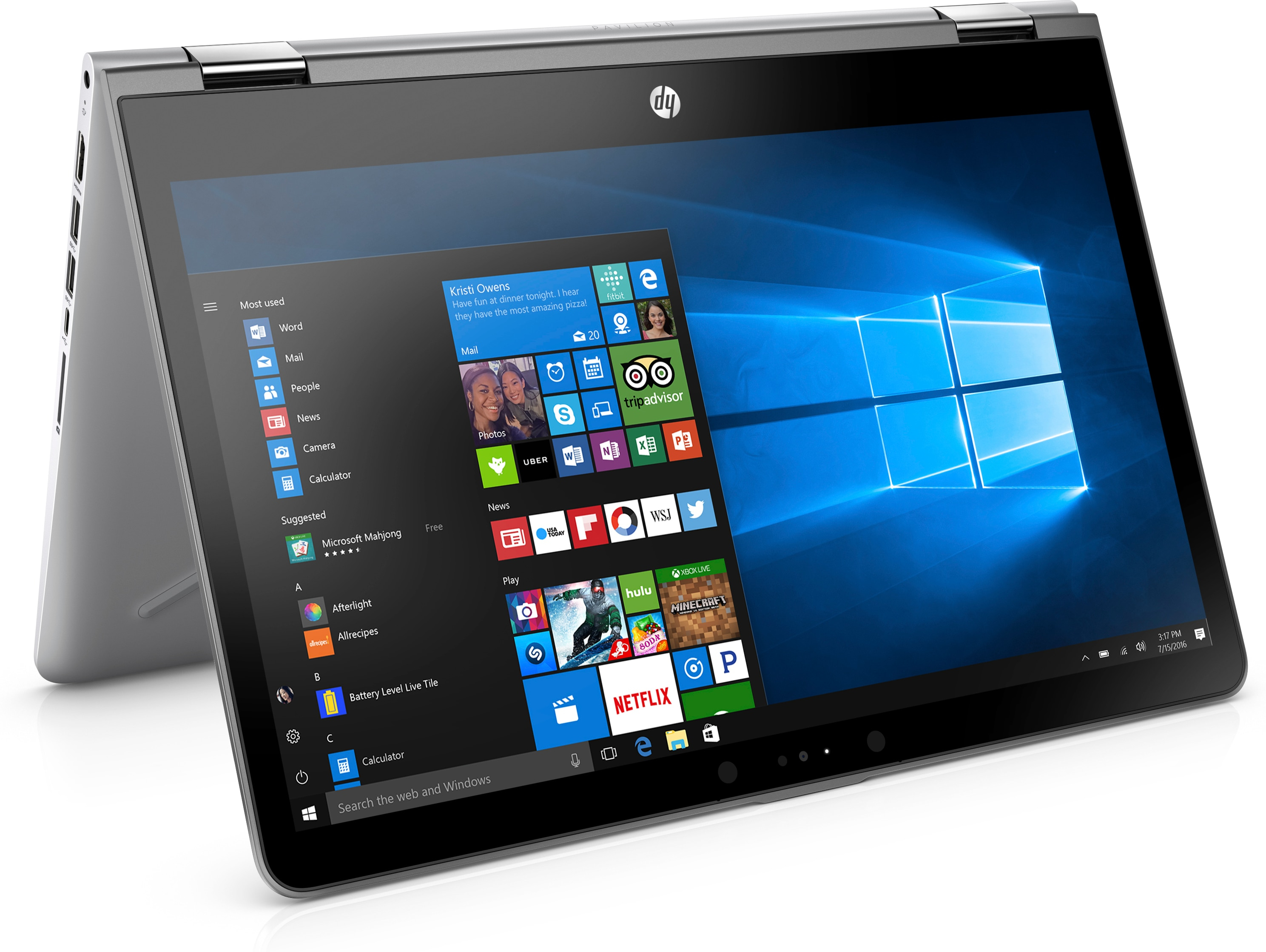 Ein silberner HP-Laptop mit umgeklapptem Bildschirm zeigt das geöffnete Windows 10 Startmenü auf blauem Hintergrund.