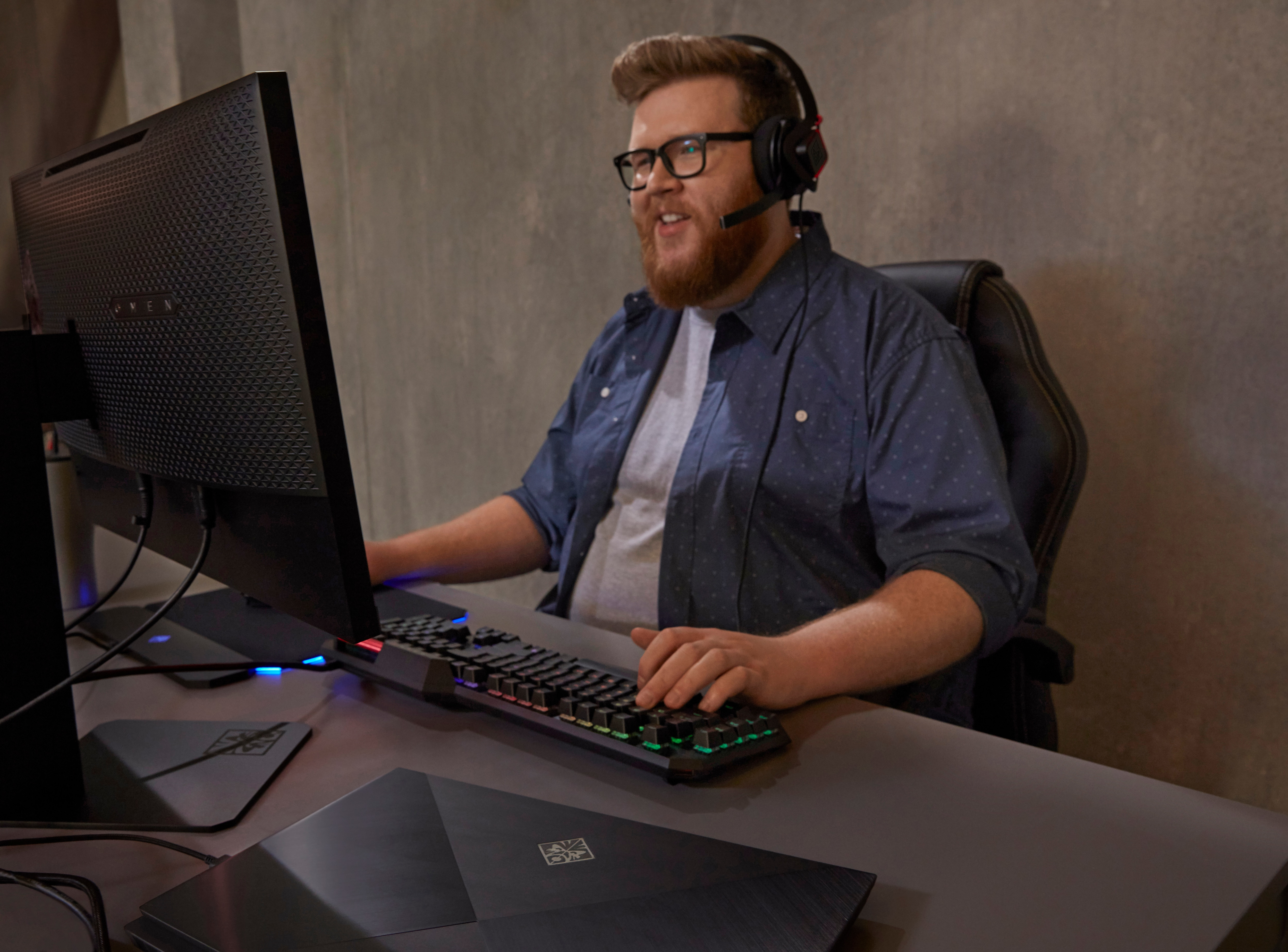 HP OMEN 15-15-AX009NG - 15,6 Zoll - Intel® Core™ i7 i7-6700HQ - 16 GB - 1 TB - NVIDIA GeForce® GTX 960 - Windows 10 Home (64 Bit)