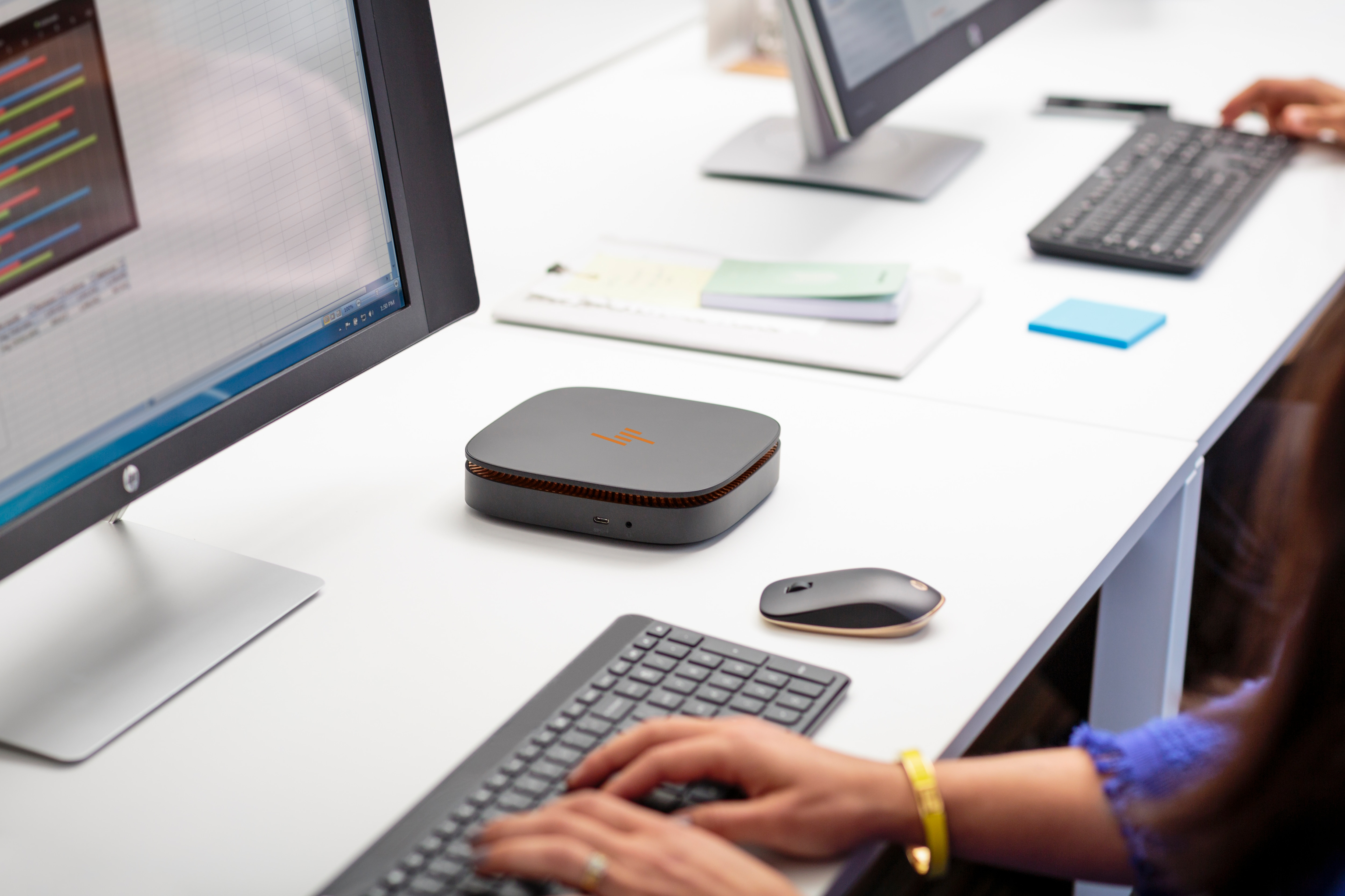 HP - B2B Elite Slice - Intel® Core™ i5 i5-7500T - 8 GB - 256 GB