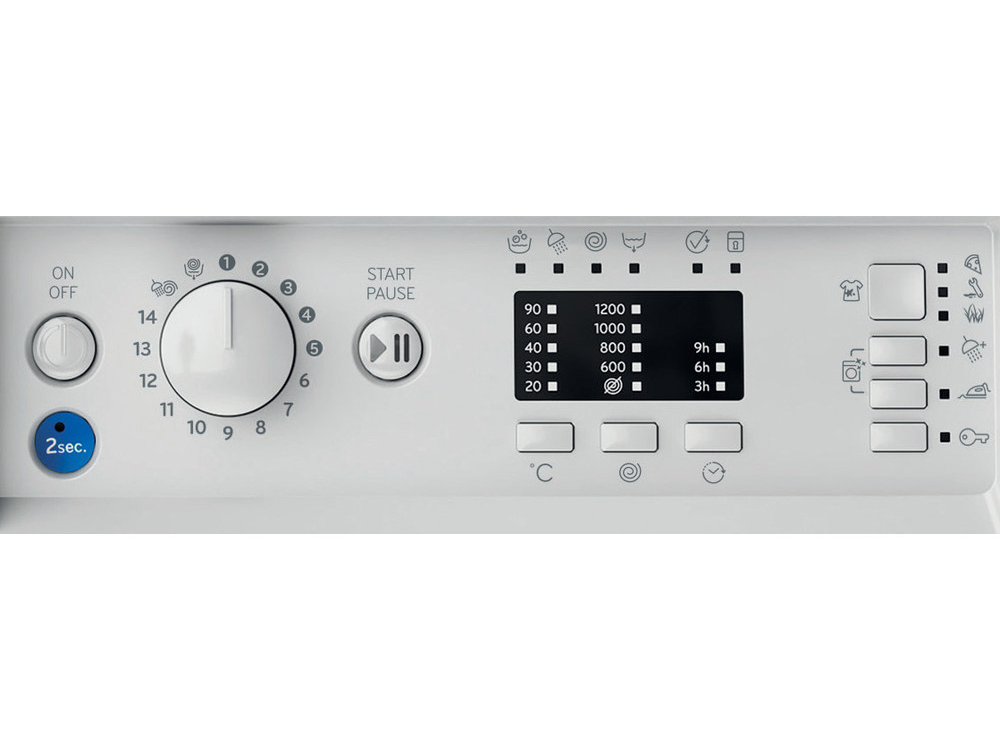 Primer plano del panel de control de una lavadora, con botones, dial y pantalla.