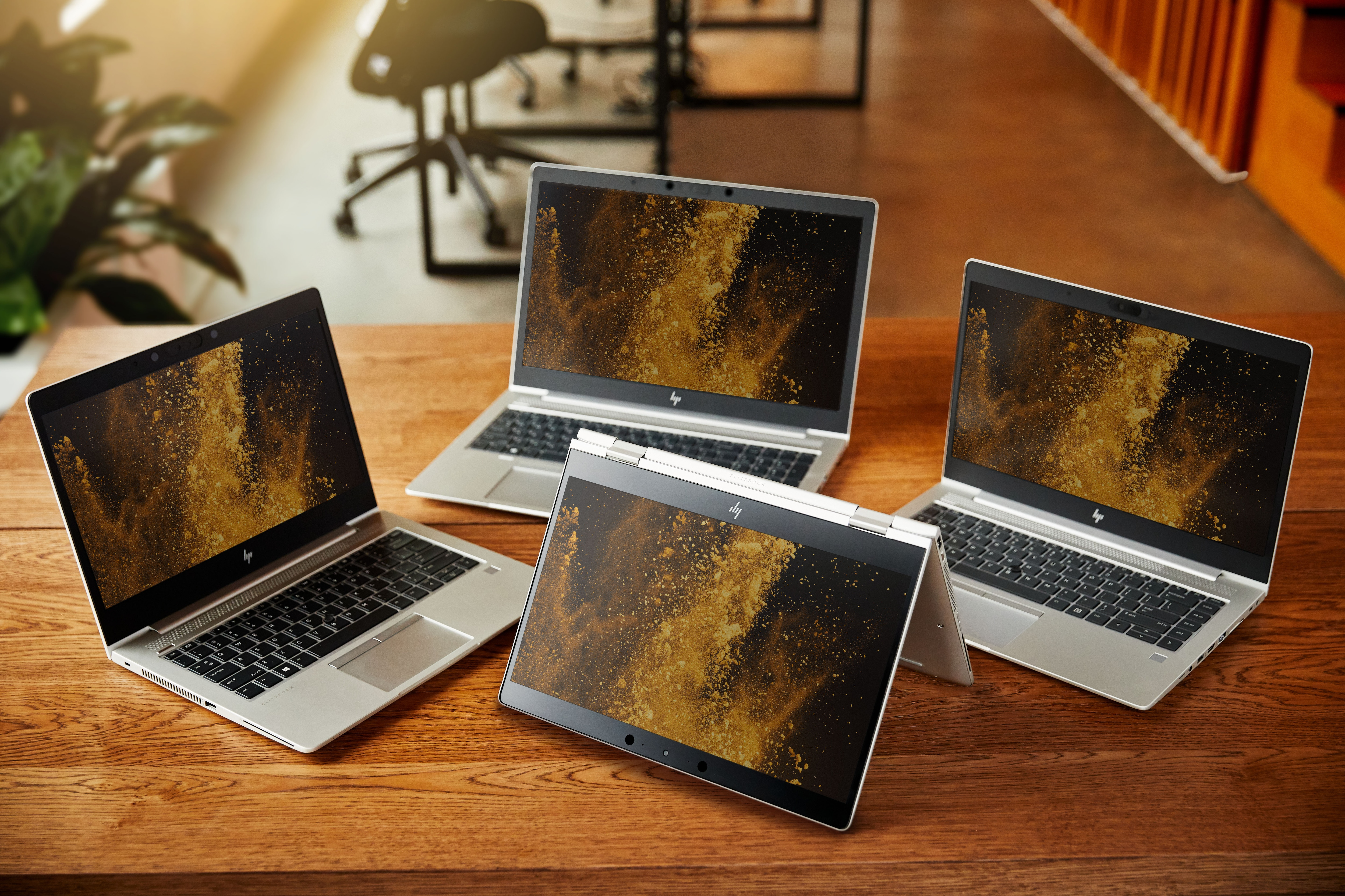 HP - B2B EliteBook G6, 850 Core™ TB Graphics Intel® SSD, RAM, mit Silber GB Zoll Notebook Prozessor, 15,6 UHD 1 620, i7 Display, 32