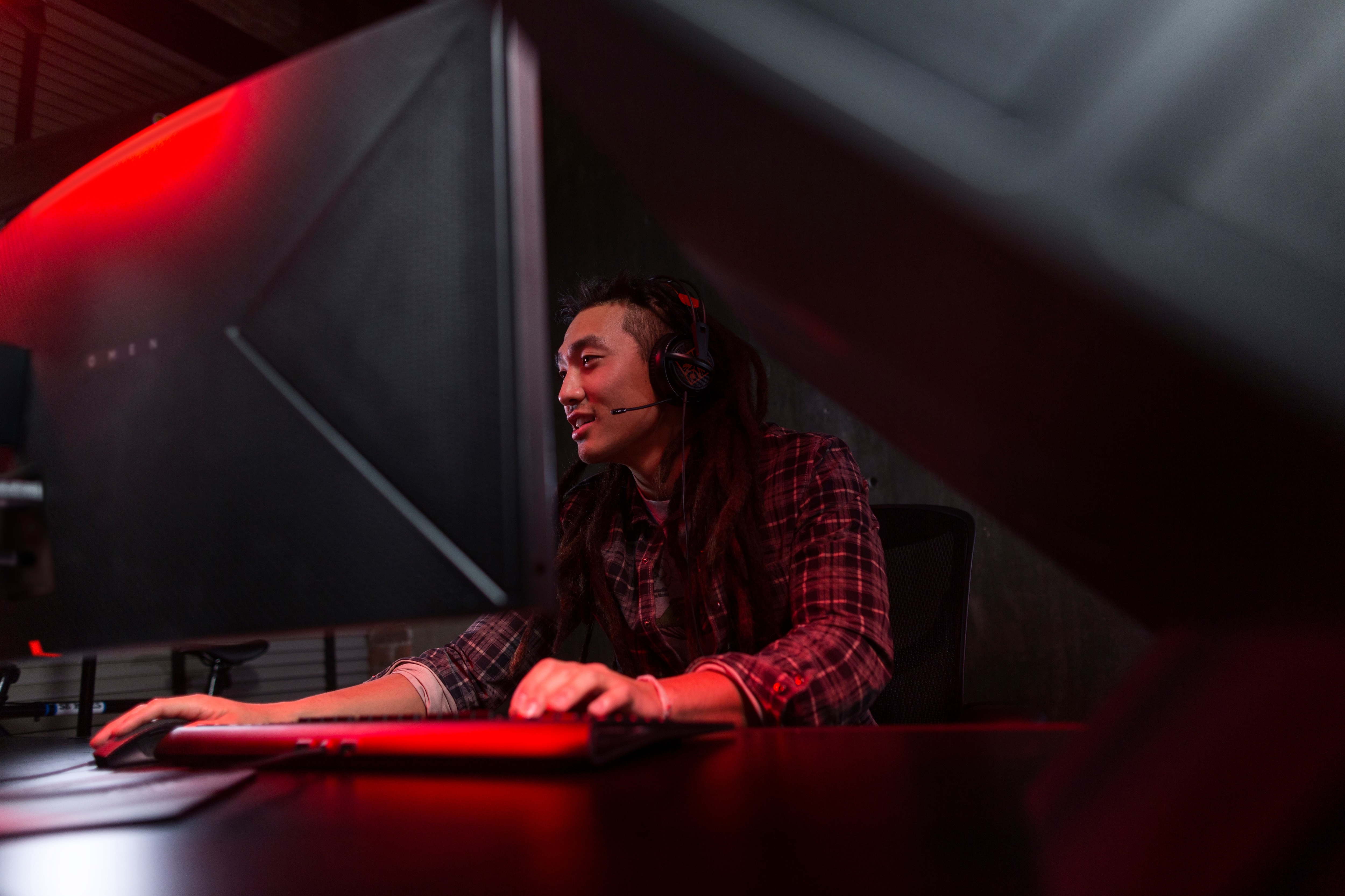 HP OMEN X 900-201ng - Intel® Core™ i9 i9-7920X - 32 GB - 3 TB - NVIDIA GeForce® GTX 1080 Ti - Windows 10 Home (64 Bit)