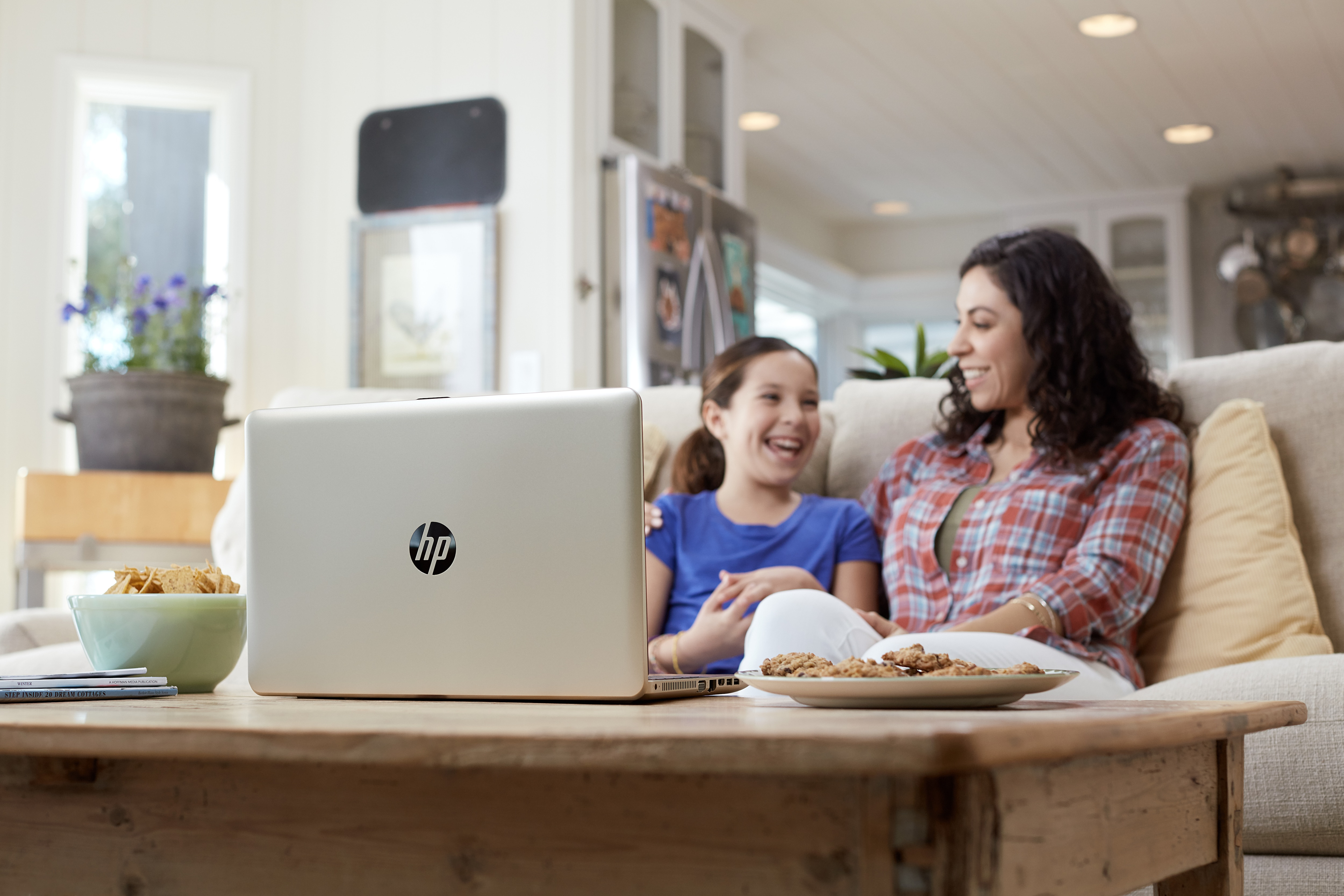 HP 15-bs530ng - 15,6 Zoll - Intel® Core™ i3 i3-6006U - 4 GB - 1 TB - Intel® HD 520 - Windows 10 Home (64 Bit)