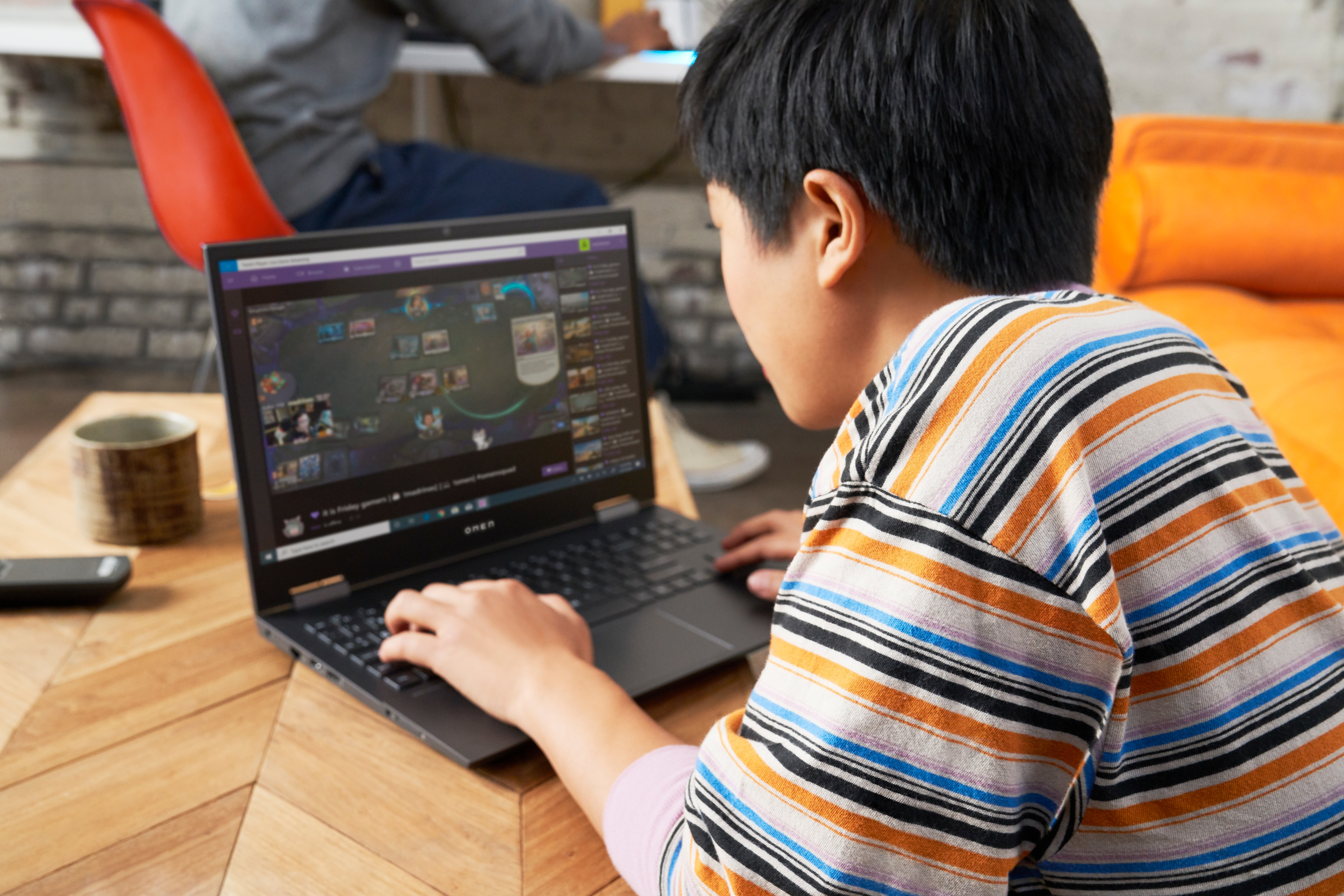 HP OMEN 15-ek0302ng - 15,6 Zoll - Intel® Core™ i5 i5-10300H - 16 GB - 512 GB - NVIDIA GeForce RTX™ 2070 - Windows 10 Home (64 Bit)