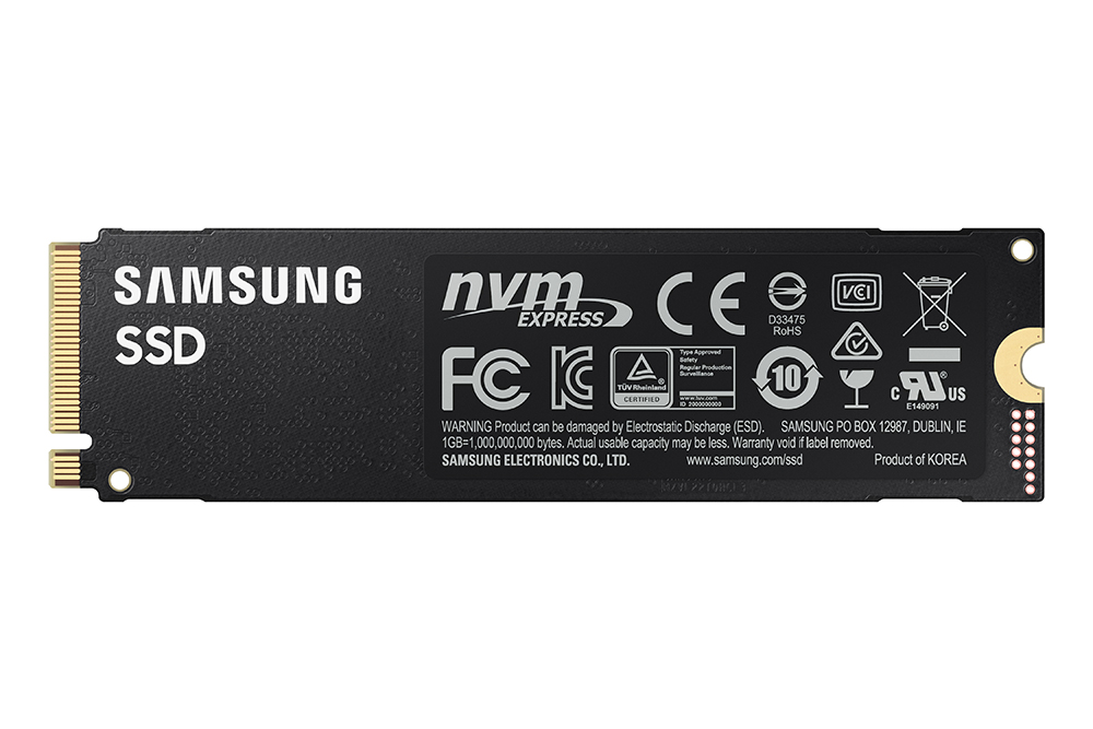 Zwarte SSD op een witte achtergrond met het SAMSUNG-logo.