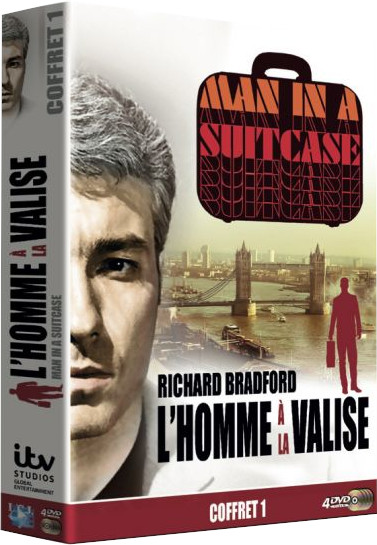 Coffret DVD. Couverture Man in a Suitcase, Richard Bradford. Tower Bridge en arrière-plan. 4 DVD.