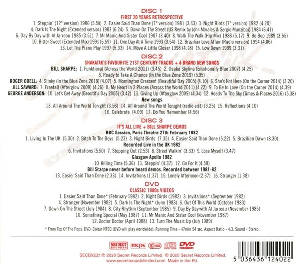 Eine CD mit Disc 1 und 2 sowie eine DVD mit Musikinformationen.