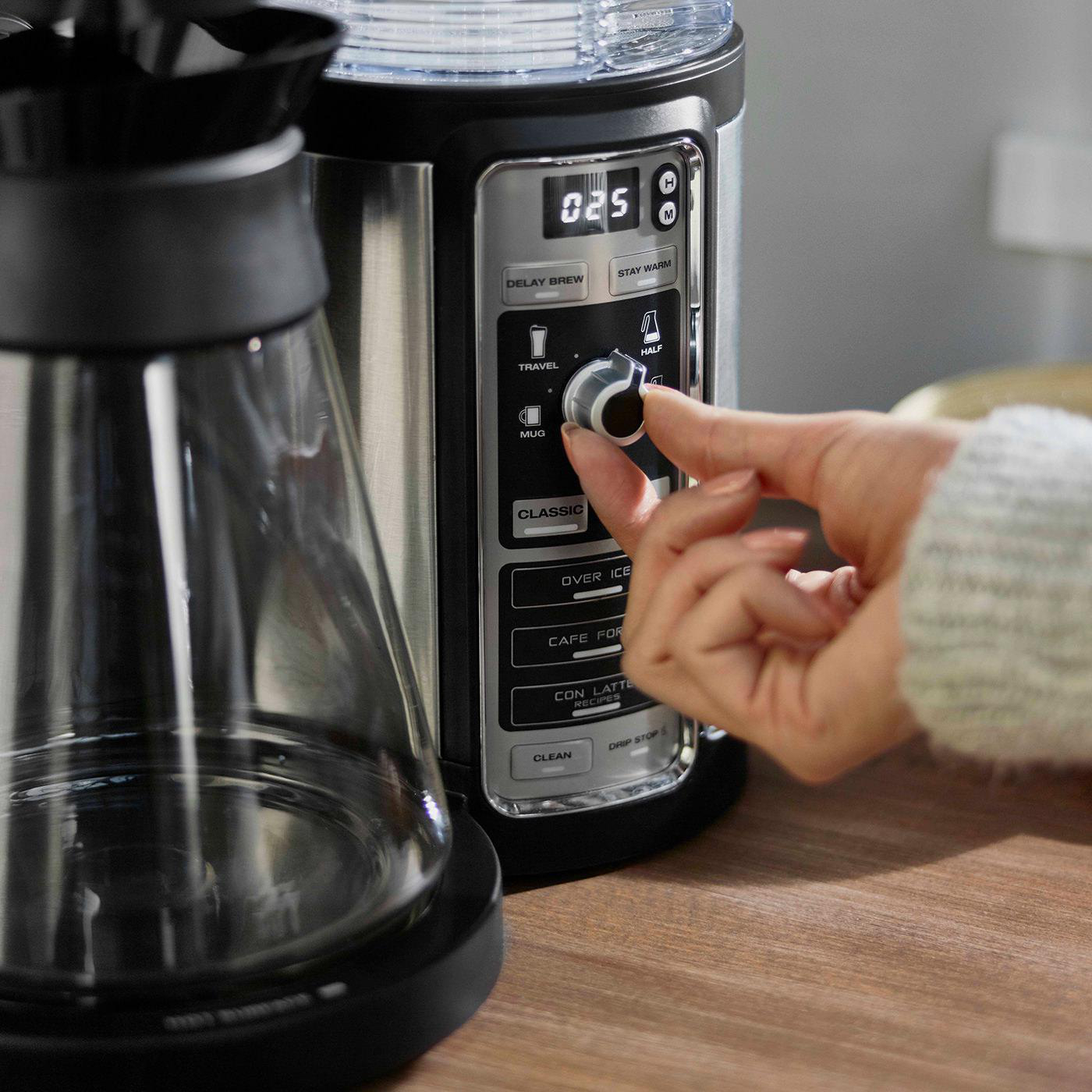 NINJA CF060EU Kaffeemaschine Schwarz/Silber