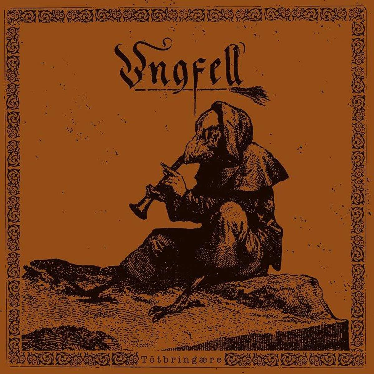 Albumcover mit einer sitzenden Figur, die ein Blasinstrument spielt, in Brauntönen.