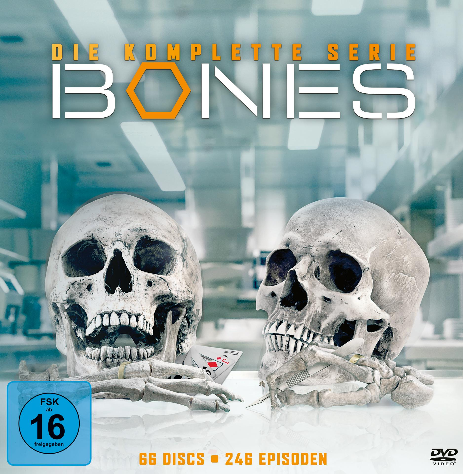 DVD-Cover für die Serie 'Bones', mit Totenköpfen und Text auf verschwommenem Hintergrund.