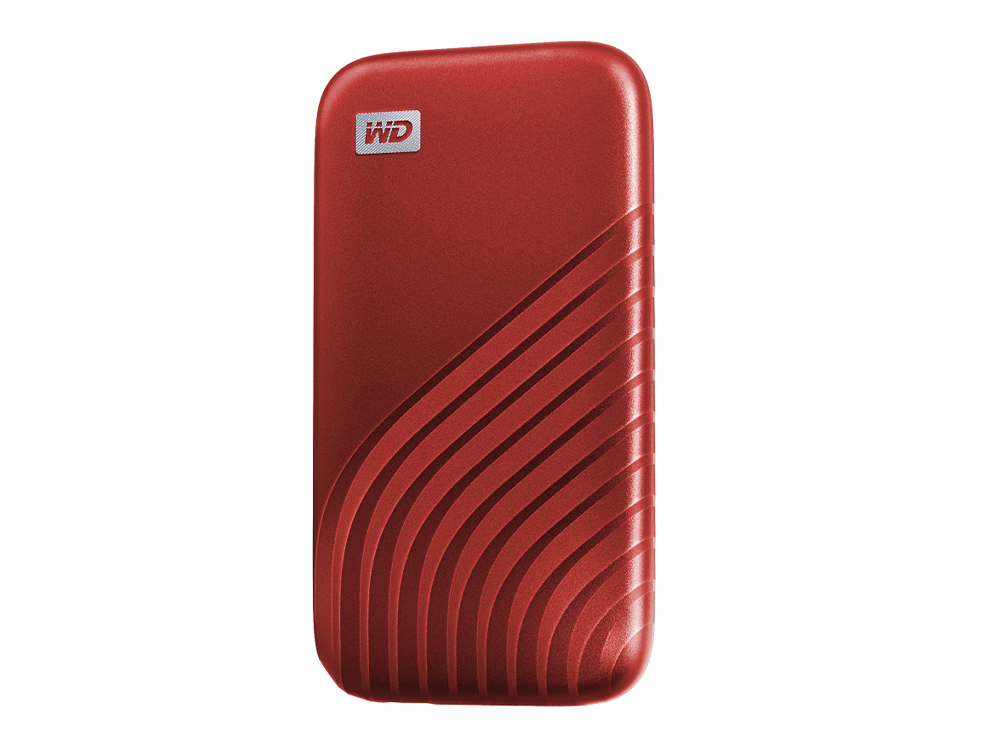 Un disco duro externo WD My Passport rojo, forma rectangular con líneas onduladas.