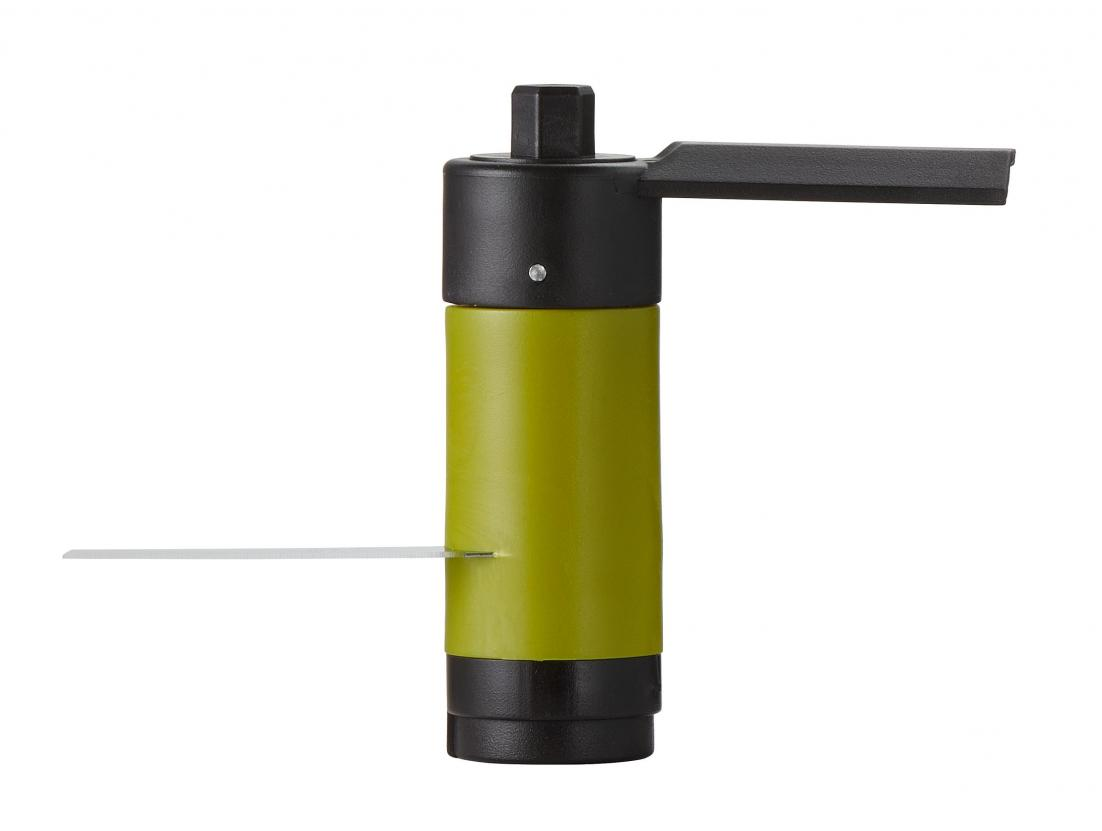 Yellow and black Kärcher submersible pump, isolated on a white background.