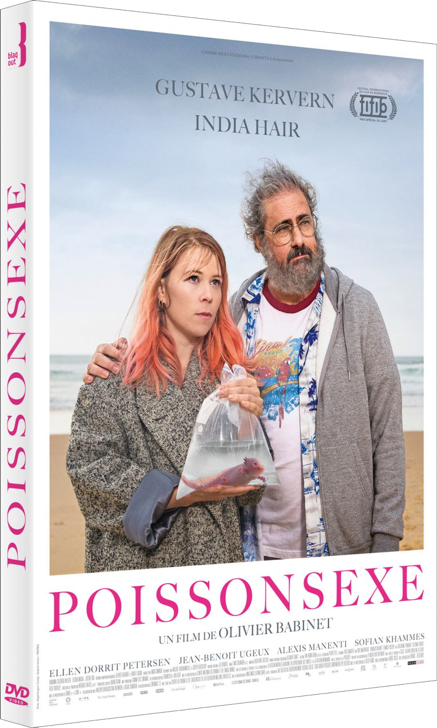DVD-hoes van 'Poissonsexe'. Een man en een vrouw houden een vis in een zak.