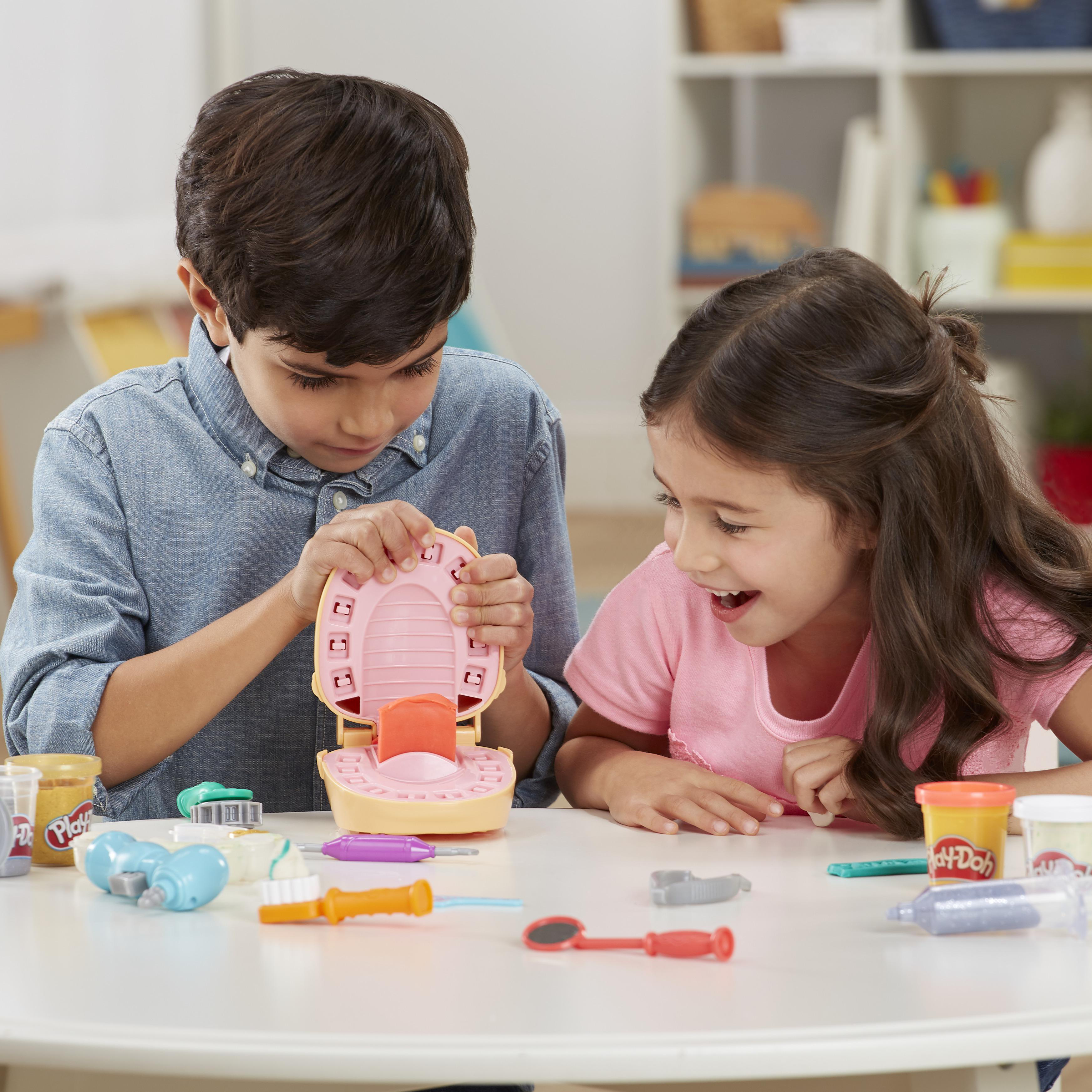 PLAY-DOH Zahnarzt Dr. Wackelzahn Spielset, Mehrfarbig