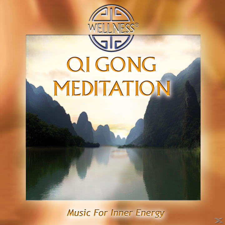 Qi Gong Meditation Albumcover. Berge, See und Text vor goldenem Hintergrund.