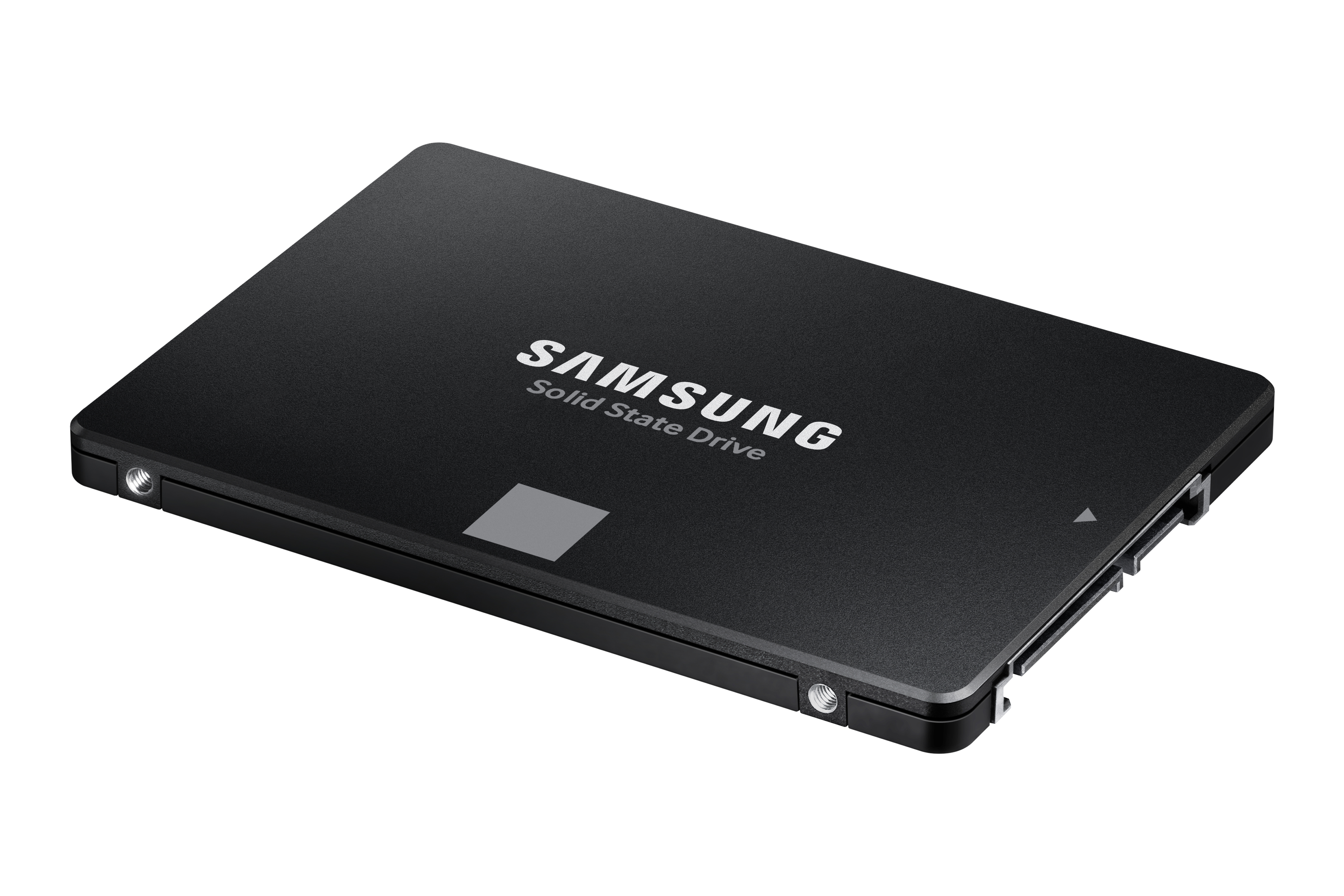 Een zwarte Samsung Solid State Drive (SSD) op een witte achtergrond.