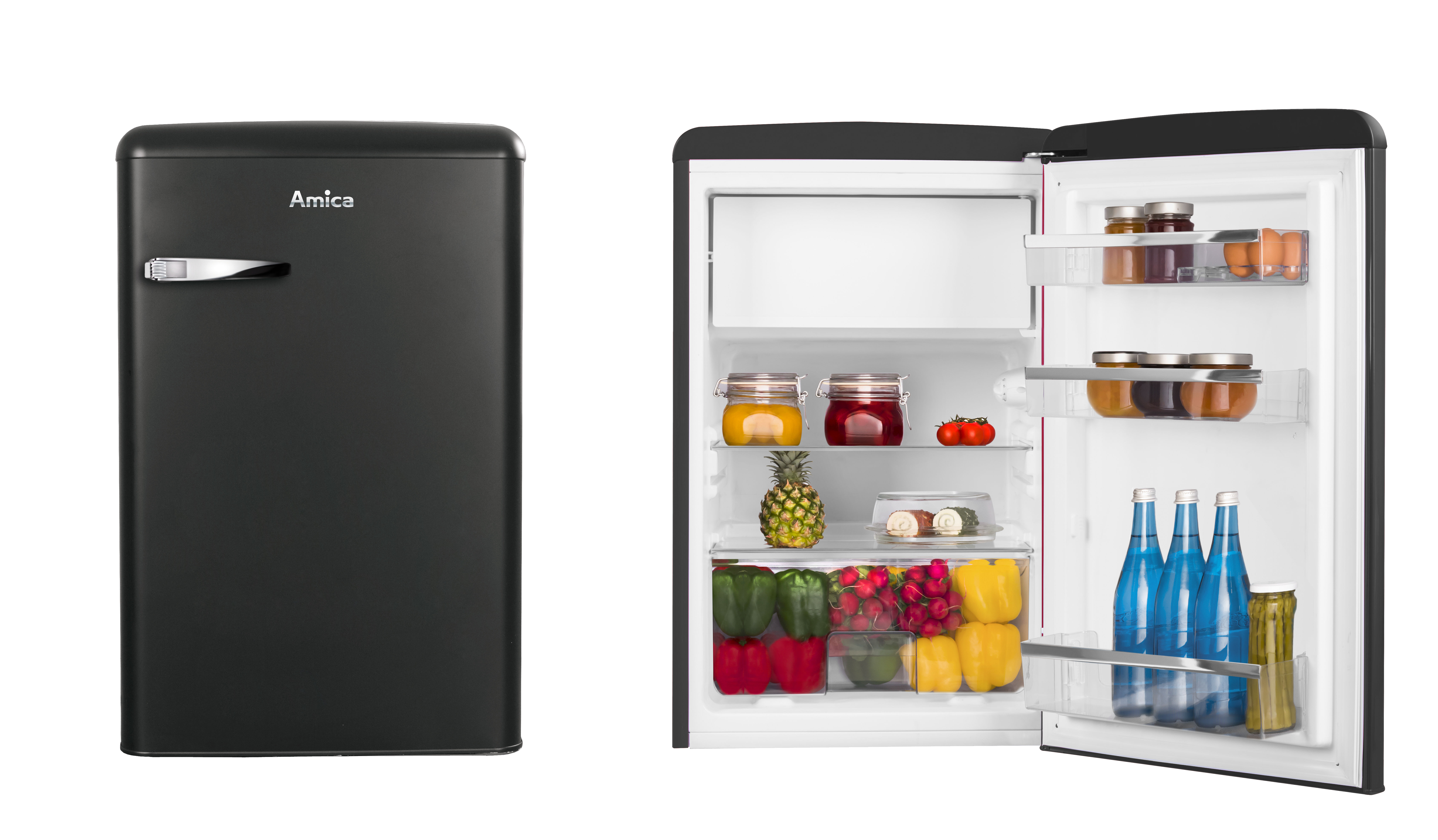Schwarzer Retro-Minikühlschrank, rechte Tür offen, voller Essen und Getränke.