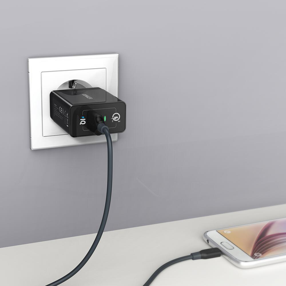 ANKER A2013L11 Reiseladegerät universal, Schwarz