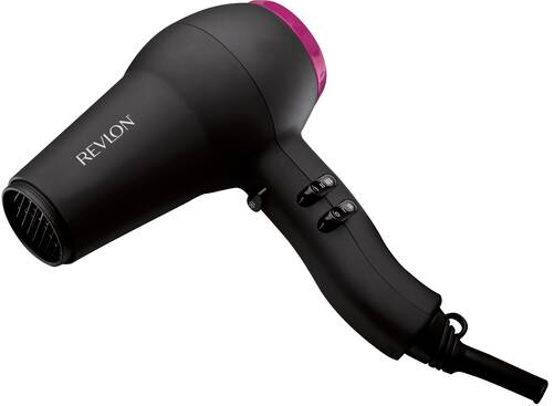 Schwarzer Revlon Haartrockner mit rosa Akzenten. Hat Einstellungen und eine Düse. Winkelansicht.