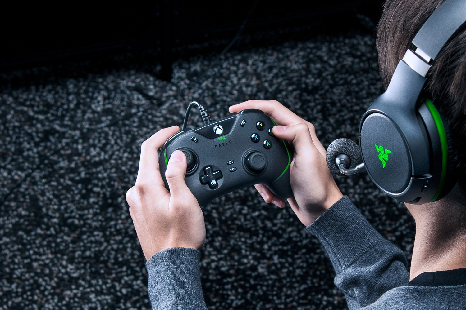 RAZER Manette Xbox Series X/S Wolverine V2 Noir (RZ06-03560100-R3M1)