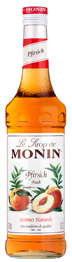 Monin Pfirsich-Sirup-Flasche. Die Flasche hat ein weißes Etikett mit Pfirsich-Illustration. Oranger Sirup füllt die Flasche.
